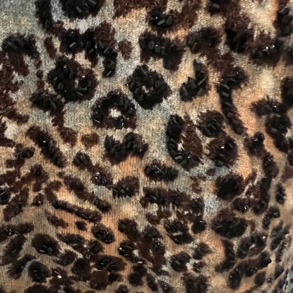Alberto Makali Beaded Animal Print Sweater - Picture 5 of 6